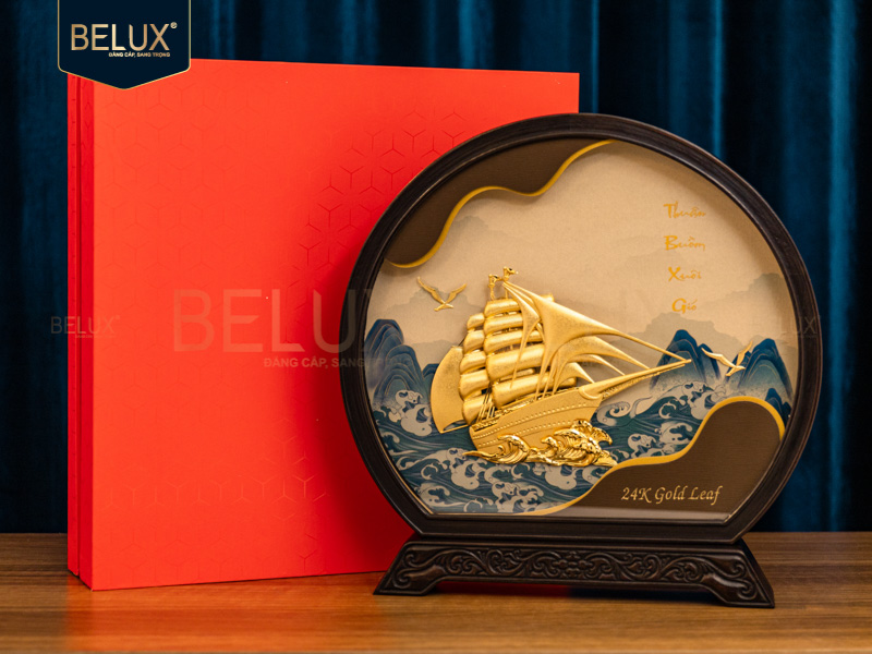 Tranh Thuyền Thuận Buồm Xuôi Gió Dát Vàng 24k 26x30x5.3cm